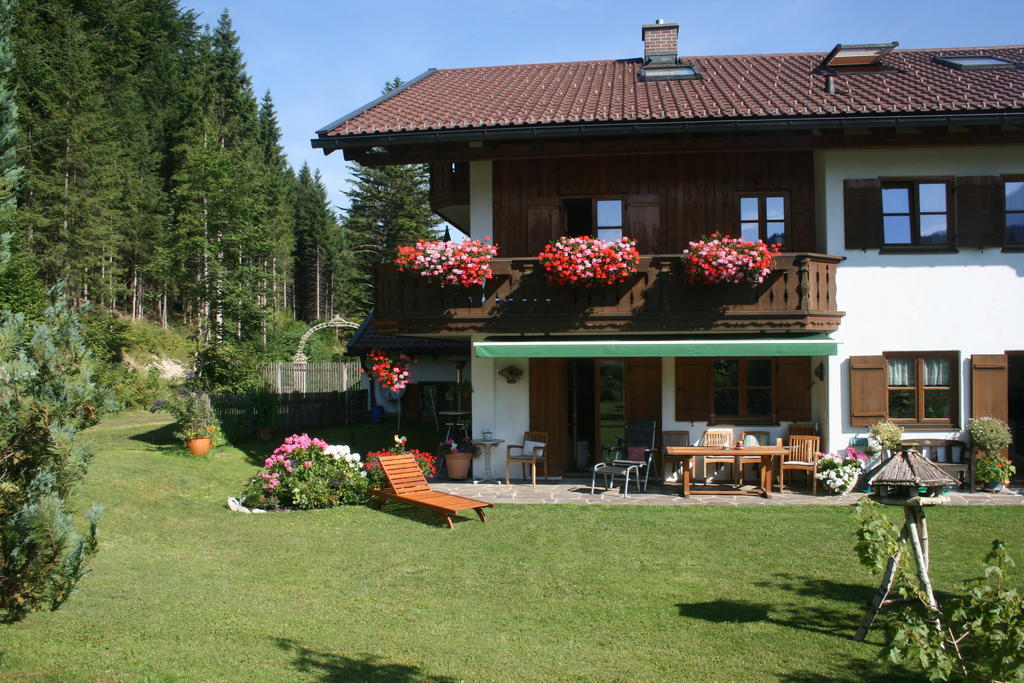 Ferienhaus Am Roemerweg Klais Exterior foto
